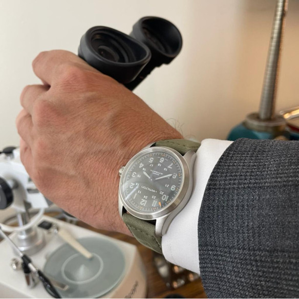 Hamilton Khaki Field Titanium Auto - Khaki Field