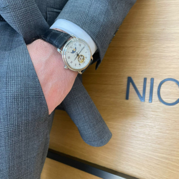 Frederique Constant Classics Moonphase - Classics