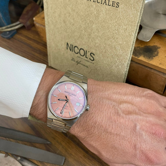 Frederique Constant Highlife Automatic Cosc 39Mm - Highlife