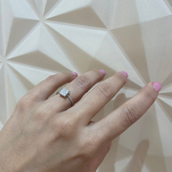 Anillo Diamantes Princess 0.65 - La princesse