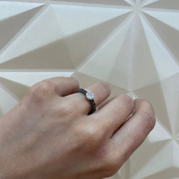 Anillo Diamantes Negros BLACK POWER - Brilliant Cut