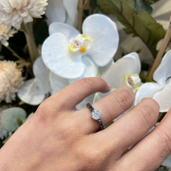 Anillo Diamantes Negros BLACK POWER - Brilliant Cut