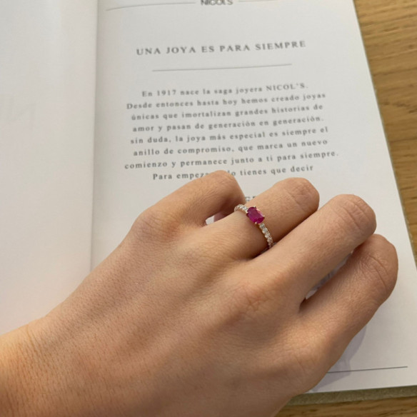 Anillo Rubí y Diamantes Lolita 0.45 Oro Rosa - ANéIS