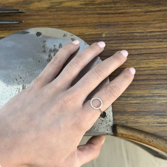 Anillo Oro Aro Mini Details - Talla Brillante