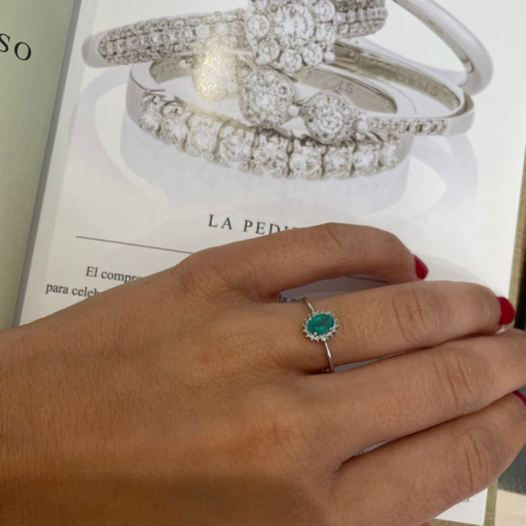Anillo Esmeralda 0.50 Diamantes Candy - ANILLOS