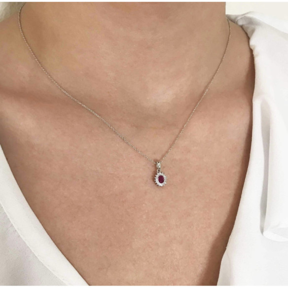 Ruby pendant OVAL DETAIL - Red Stone Pendants