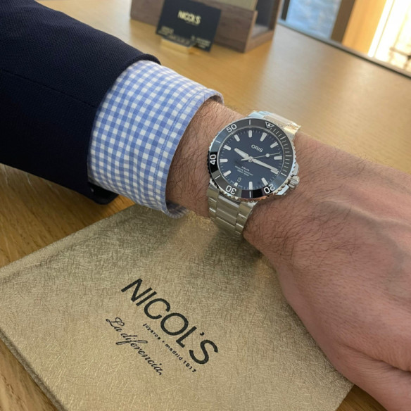 Oris Hier Datum - Oris Aquis