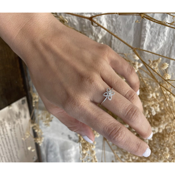 Anillo Flor Pico Little Details - Anillos de Diamantes