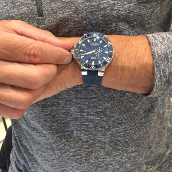 Oris Aquis Small Second Date - Oris Aquis