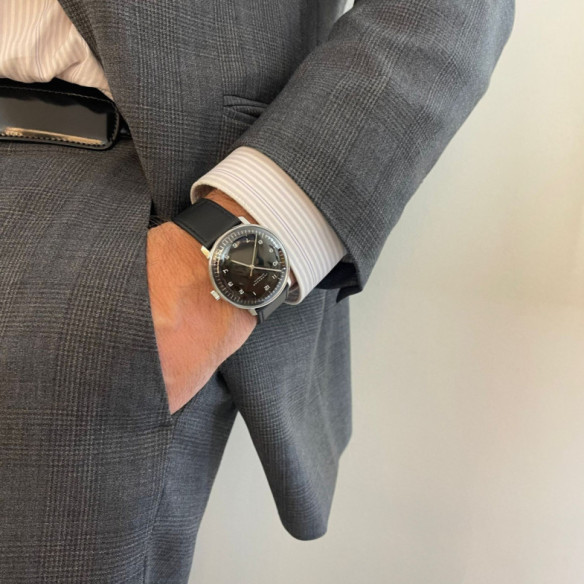 Junghans Max Bill Automatic - Junghans Max Bill