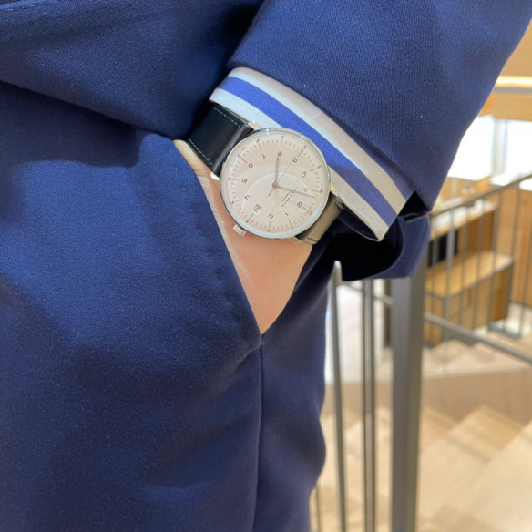 Junghans Max Bill Automatic - Junghans Max Bill