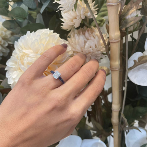 Anillo Diamantes Electra 0.44 Oro Blanco y Zafiro Azul - Anéis de Noivado Azul 2