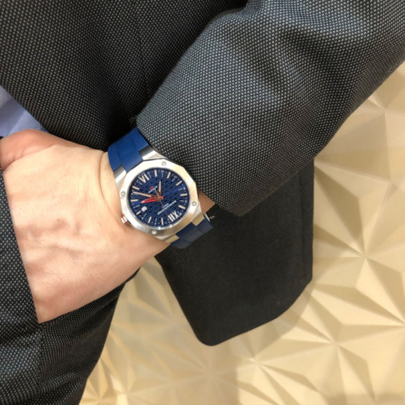 Baume Mercier Riviera GMT - Riviera