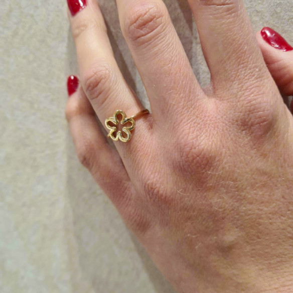 Anillo Oro Basic Gold Flor Fina - Anillos de Oro Sin Piedras