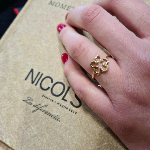Anillo Oro Basic Gold Flor Fina - Anillos de Oro Sin Piedras