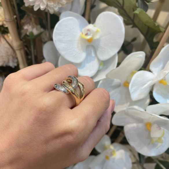 Anillo Oro Escultural Doble Banda Nudo Oro Amarillo y Blanco - ANéIS
