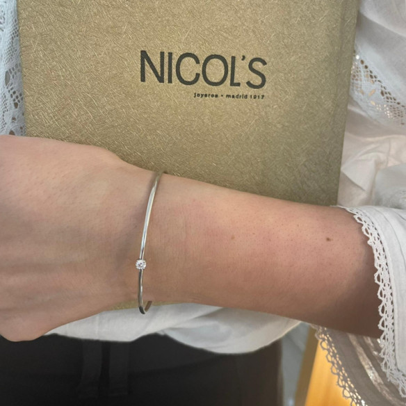 Brazalete Tubo Redondo Oro Blanco Eloise 1 Diamante - Brazaletes de Oro