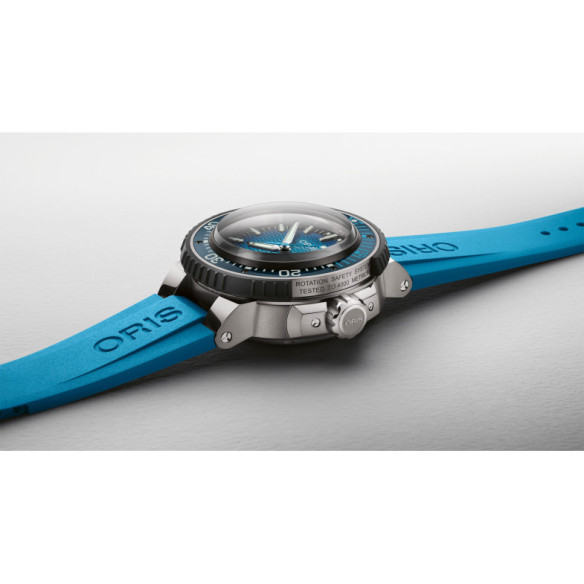 Oris Aquis Small Second Date - Oris News and Special Series