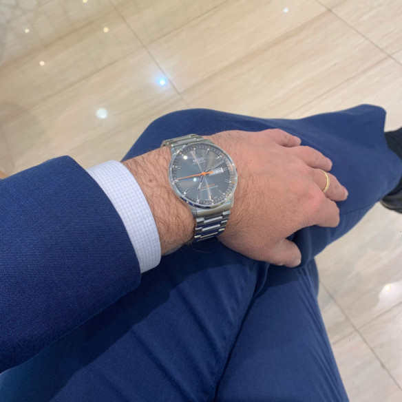 Mido Commander Chronometer - Commander