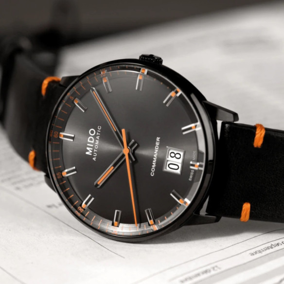 Mido Commander Big Date - Commander