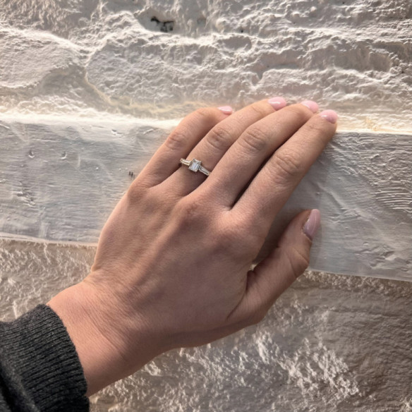 Anillo Diamantes Electra 0.70 - Émeraude