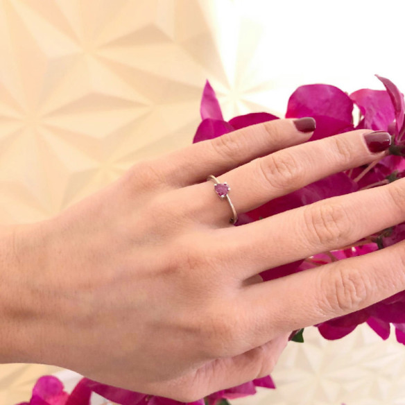 Solitaire Engagement Ring 0.20ct Ruby Heart Isabella - Ruby Rings