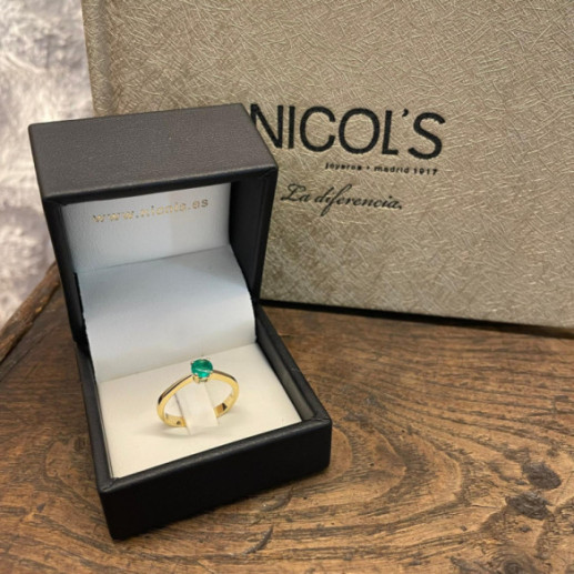 Anillo Solitario Esmeralda Isabella 0.50Ct Oro Amarillo - Anillos de Esmeralda 2