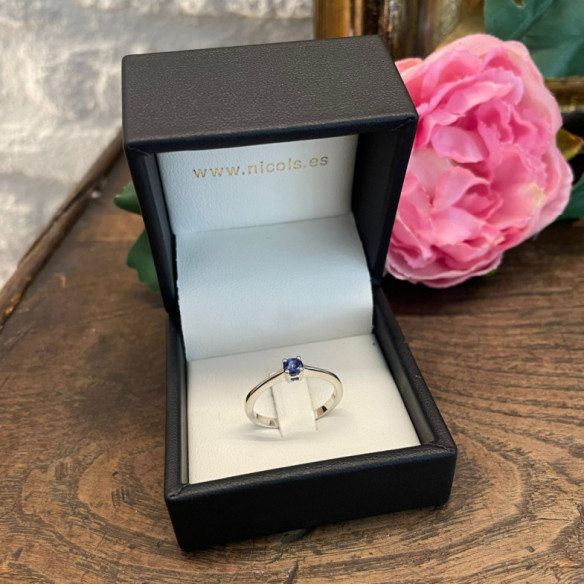 Anel Solitário Isabella Safira 0,20Ct - Anéis de safira
