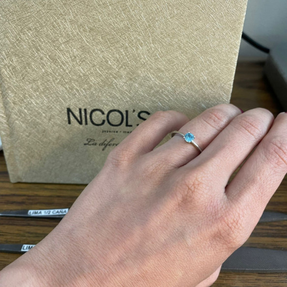 Anello solitario con brillante blu Isabella da 0,50 ct - Anelli altre pietre preziose