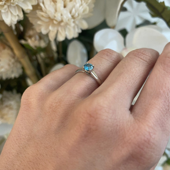 Anillo Solitario Megan Zircón Azul 0.70ct Oro Blanco (18K) - Anillos Otras Piedras Preciosas