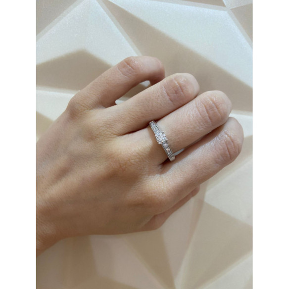 AMELIE Solitaire Ring 0.35ct - Brilliant Cut