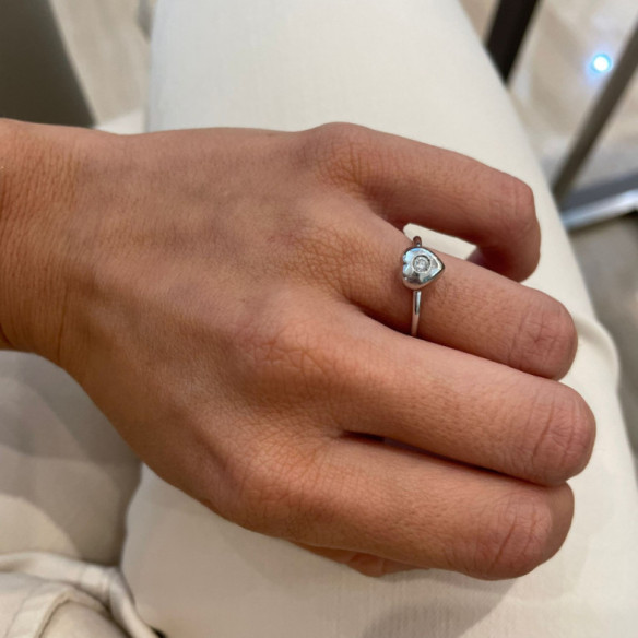 Anillo Solitario Corazón 0.08 - Corte Corazón