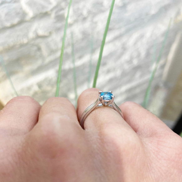 Anillo Zircon Azul Oro Blanco Solitario Nicole - Anillos Otras Piedras Preciosas