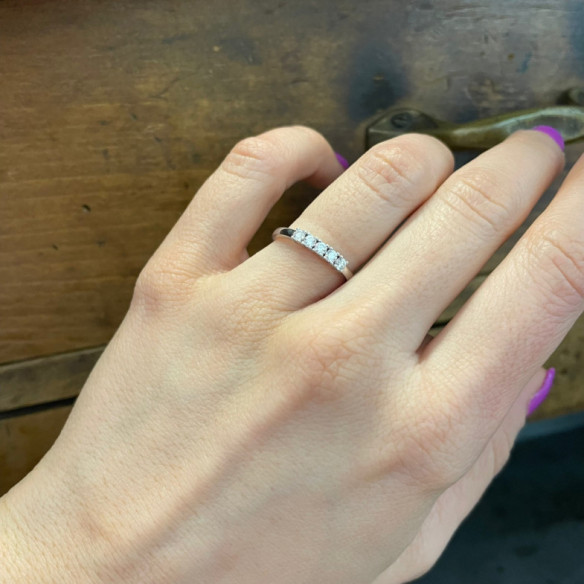 Diamond Wedding Ring 0.25 Eloise Line - Diamond cinquillo