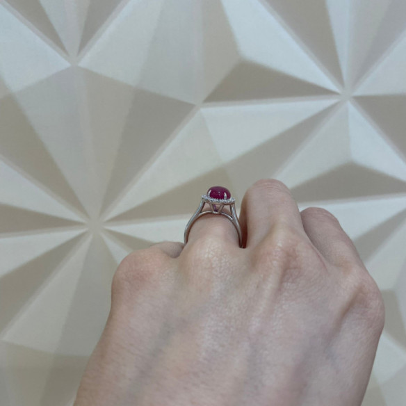 Cabochon Ruby Ring 3.40ct White Gold SUNRISE OVAL - Anniversary Rings