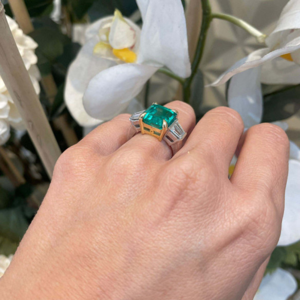 Anillo Esmeralda 5 Ct y Diamantes Red Carpet - Alti gioielli
