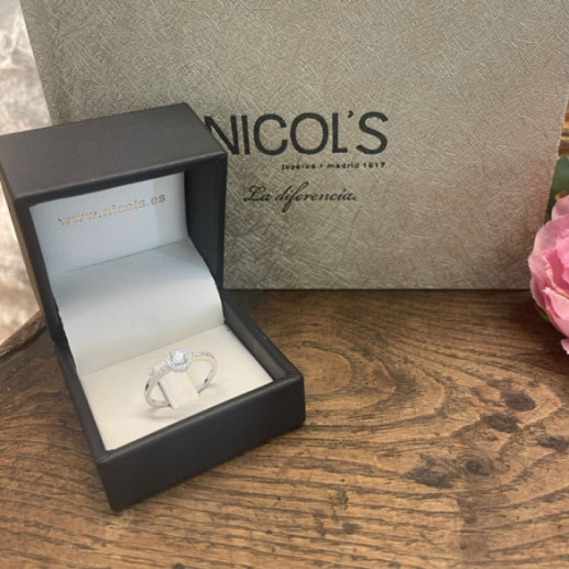 Carnation Diamond Solitaire Ring 0.15 - Brilliant Cut 2