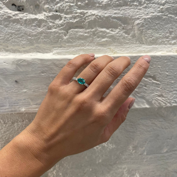 Anillo Esmeralda oval Lolita 1.20 - Bagues de fiançailles vertes