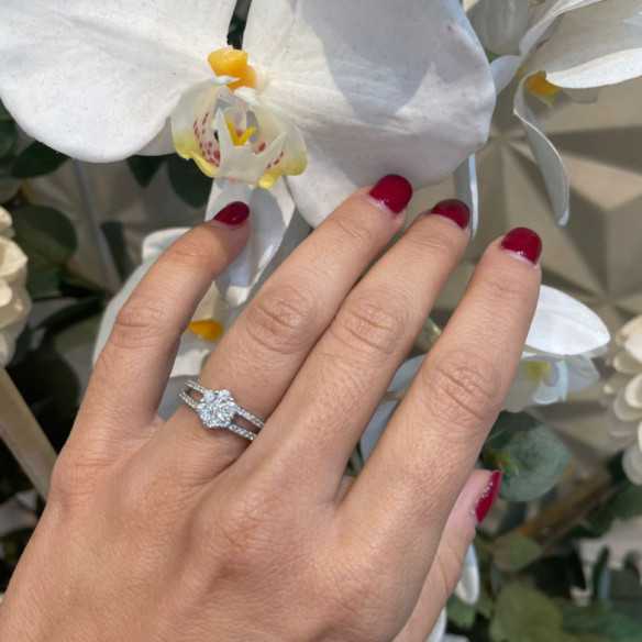 CAMELIA DOUBLE Diamond Ring - Brilliant Cut