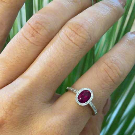 Ring Rubí Oval und Diamant Farbe Oval - Rubinringe 2
