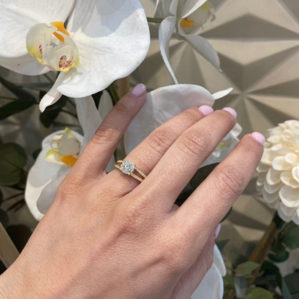 Anillo Diamantes Noa Oro Amarillo - Anillos de Compromiso Rosetón