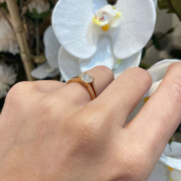 Anillo Diamantes Noa 0.68 Oro Rosa - Talla Brillante