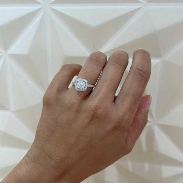Anillo Diamantes Oro Blanco Gardenia - Anillos de Compromiso Rosetón