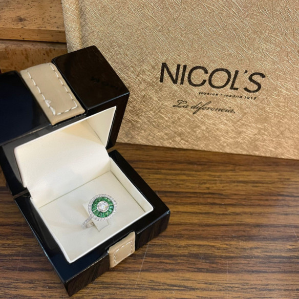 Anillo Ojo De Perdiz 0.75 Granate Verde - desenhos vintage