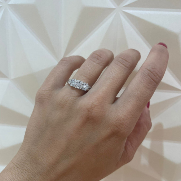Anillo Diamantes Camelia 0.64 - Diamond Rosette