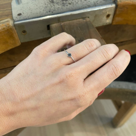 Anillo Diamantes Negros Camelia 0.11 - Anelli di diamanti 2