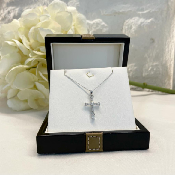 Cruz Diamantes Oro Blanco Baguettes 0.43Ct. - Cruces de Diamantes
