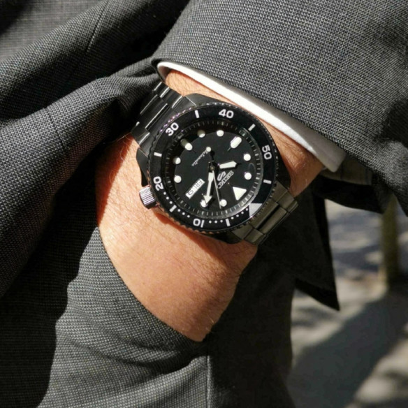 SEIKO 5 SPORTS AUTOMATIC - Seiko 5 Sports