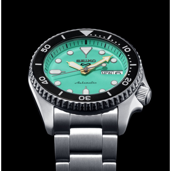 Seiko 5 Sports SKX Sports Style 38mm - Seiko 5 Sports