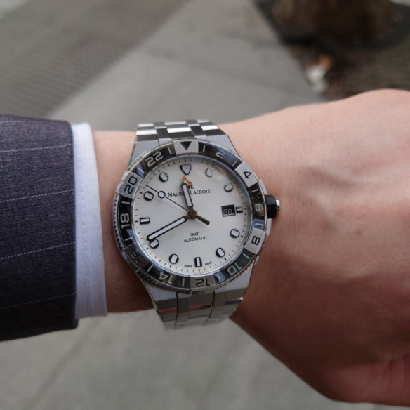 Maurice Lacroix Aikon Ventures Gmt 43m - Maurice Lacroix Aikon